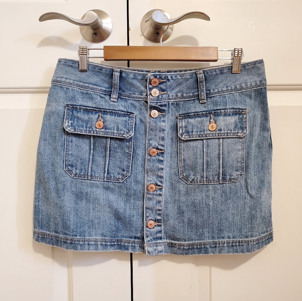 Abercrombie & Fitch mini skirt